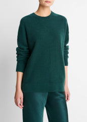 Plush Cashmere Crew Neck Sweater in Crew Neck | VINCE Women