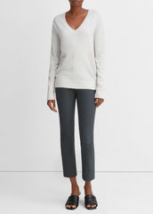 Cashmere Weekend V-Neck Sweater in V-Neck | VINCE Women