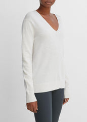 Cashmere Weekend V-Neck Sweater in V-Neck | VINCE Women