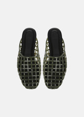 Barcelona Jelly Sandal in Sandals | VINCE Women