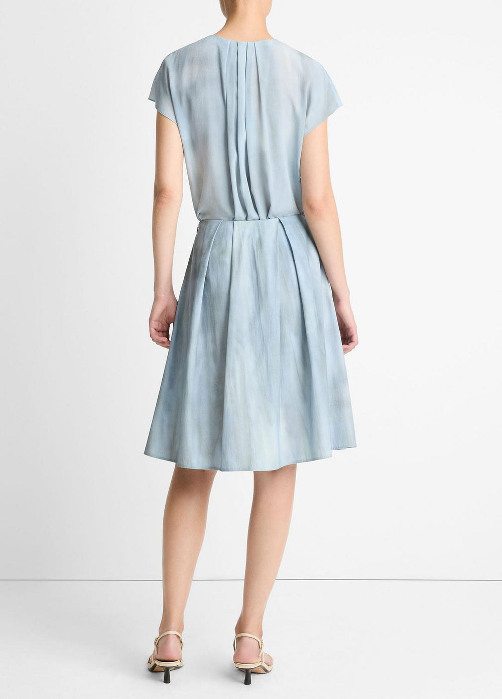 Washed Ombré Cotton Pleated Knee Skirt in Skirts | VINCE Women