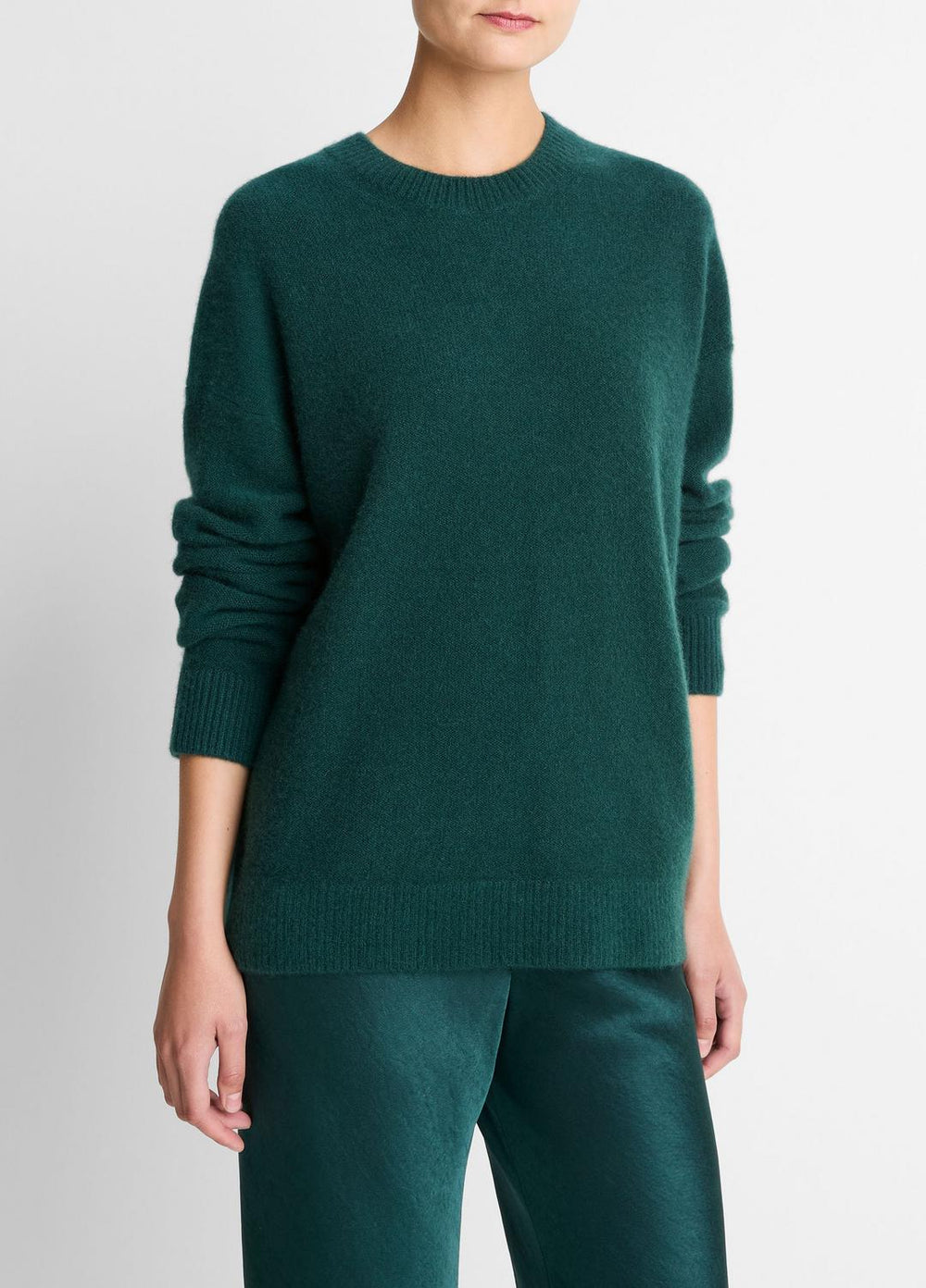 Plush Cashmere Crew Neck Sweater in Crew Neck | VINCE Women