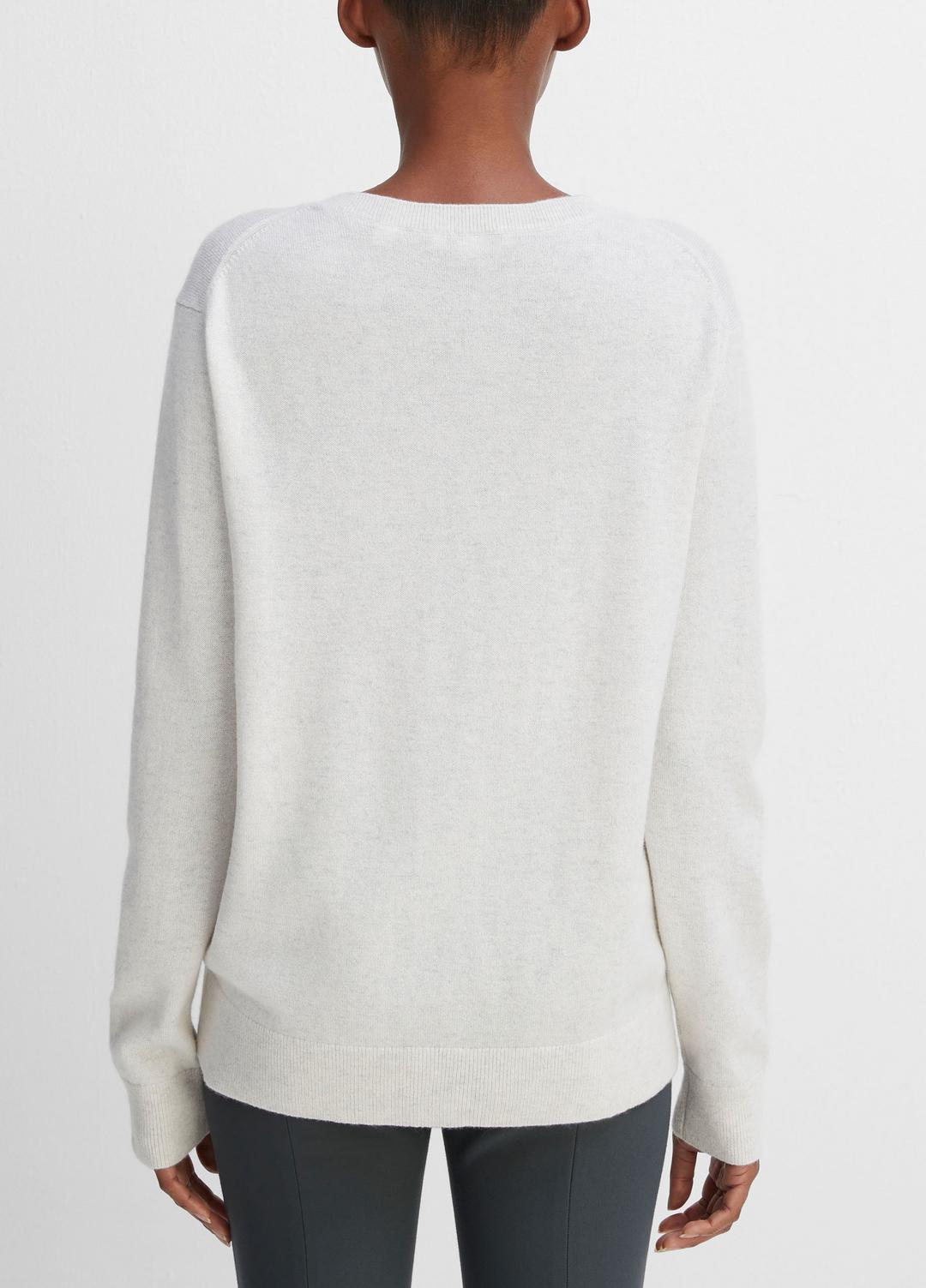 Cashmere Weekend V-Neck Sweater in V-Neck | VINCE Women