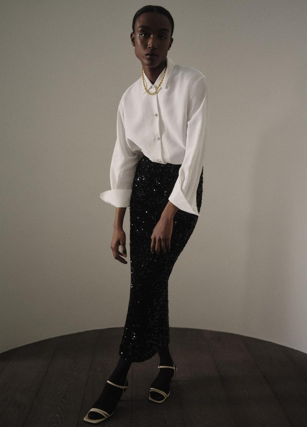 Refined Twill Covered-Button Shirt in Long Sleeve | VINCE Women