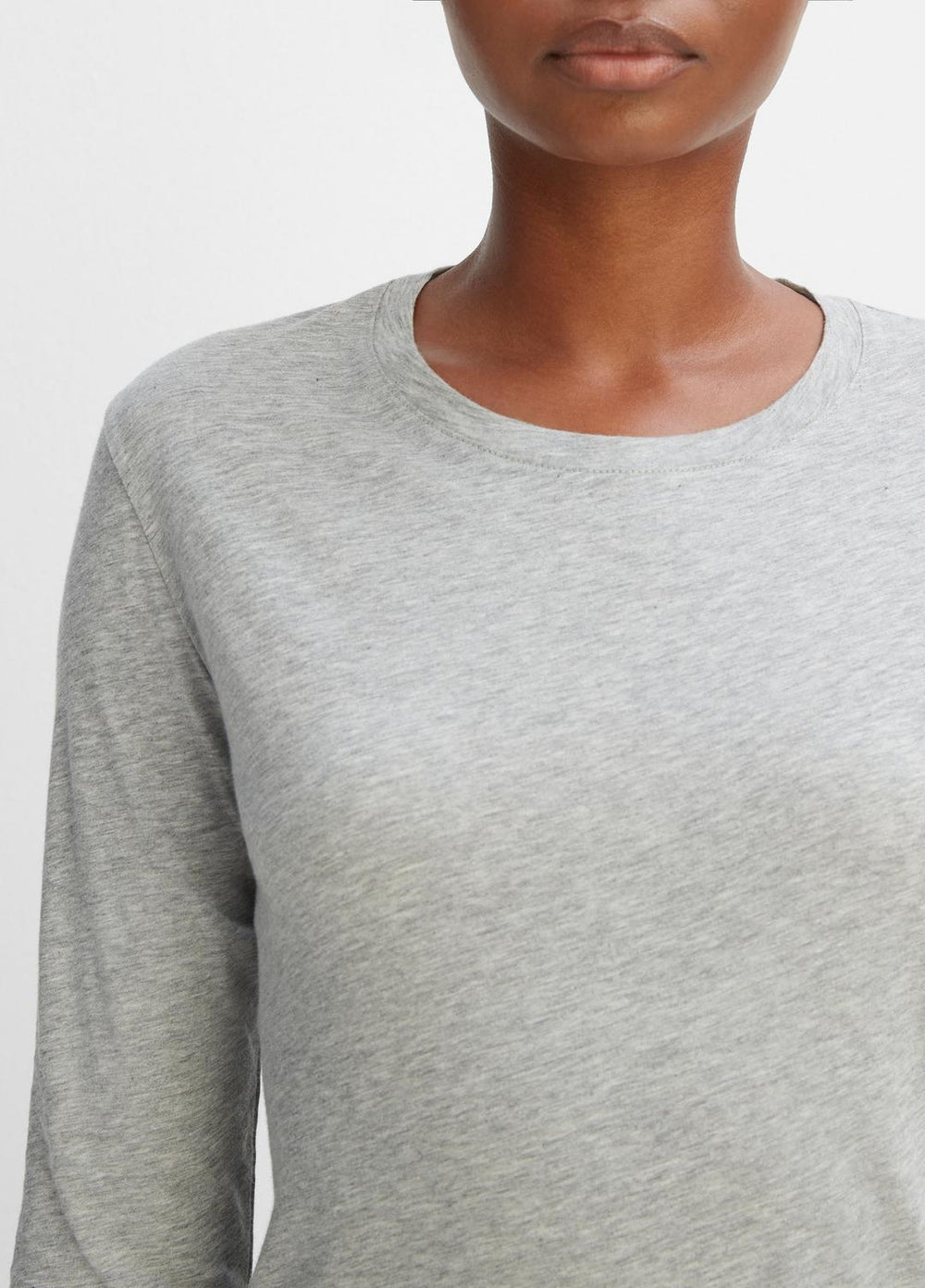 Essential Long Sleeve Crew Neck T-Shirt in Long Sleeve | VINCE Women