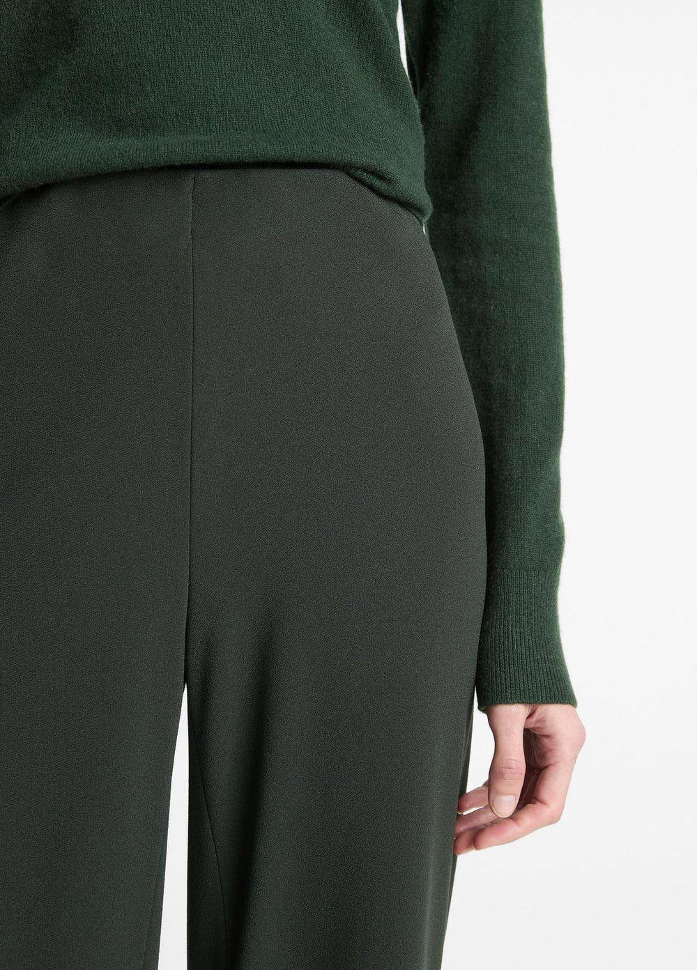 Colette High-Rise Crepe Bias Pant in Trousers | VINCE Women