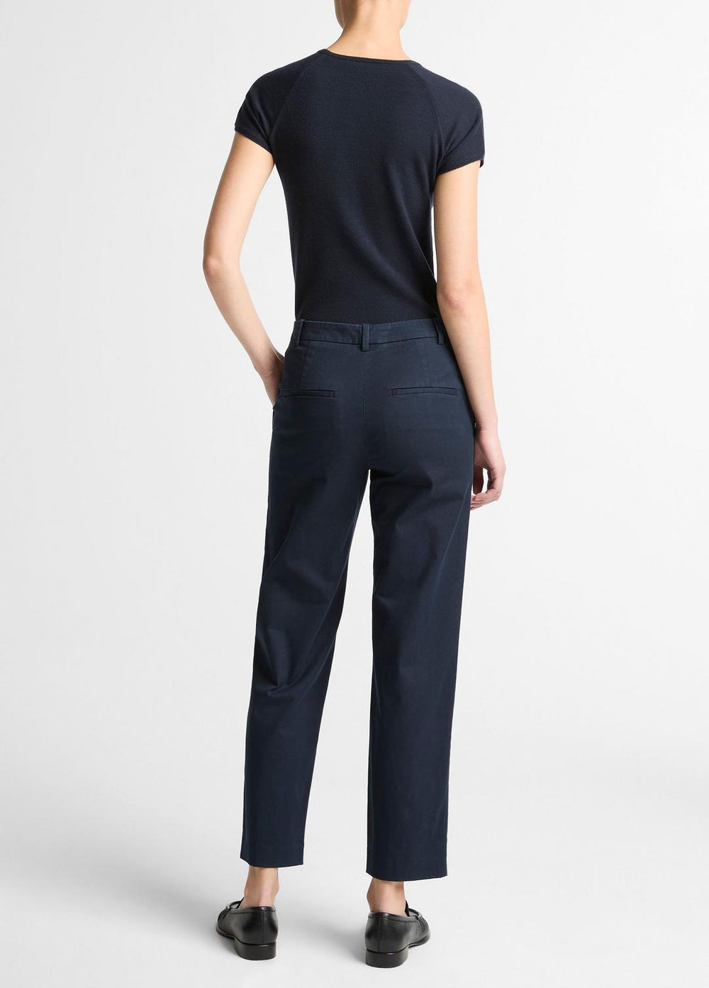 Avery Mid-Rise Italian Stretch-Cotton Chino Pant in Trousers | VINCE Women