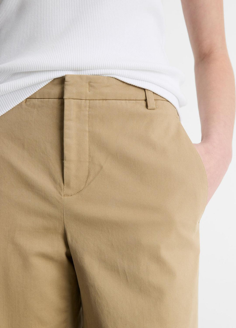 Italian Stretch-Cotton Chino Short in Shorts | VINCE Women