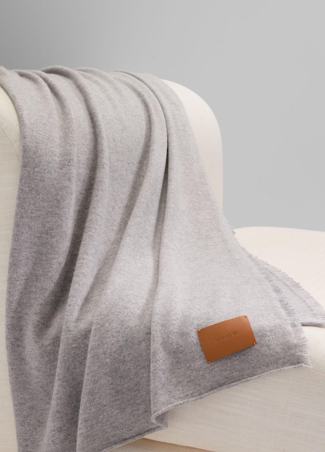 Cashmere Reverse Jersey Throw in Pillows & Blankets | VINCE Women