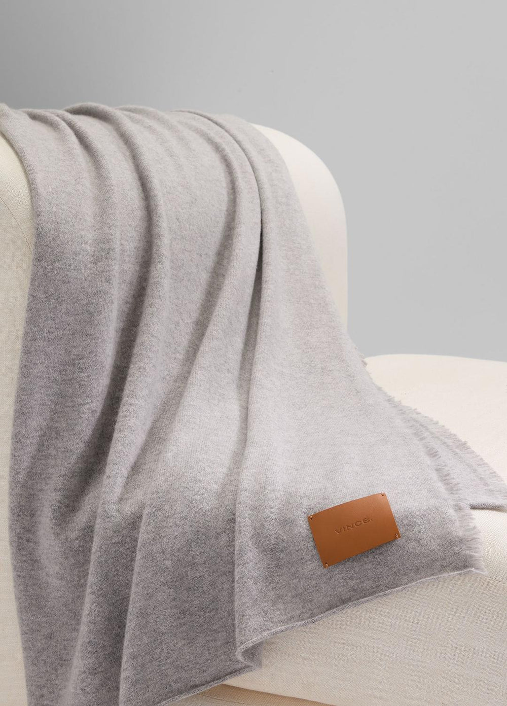 Cashmere Reverse Jersey Throw in Pillows & Blankets | VINCE Women