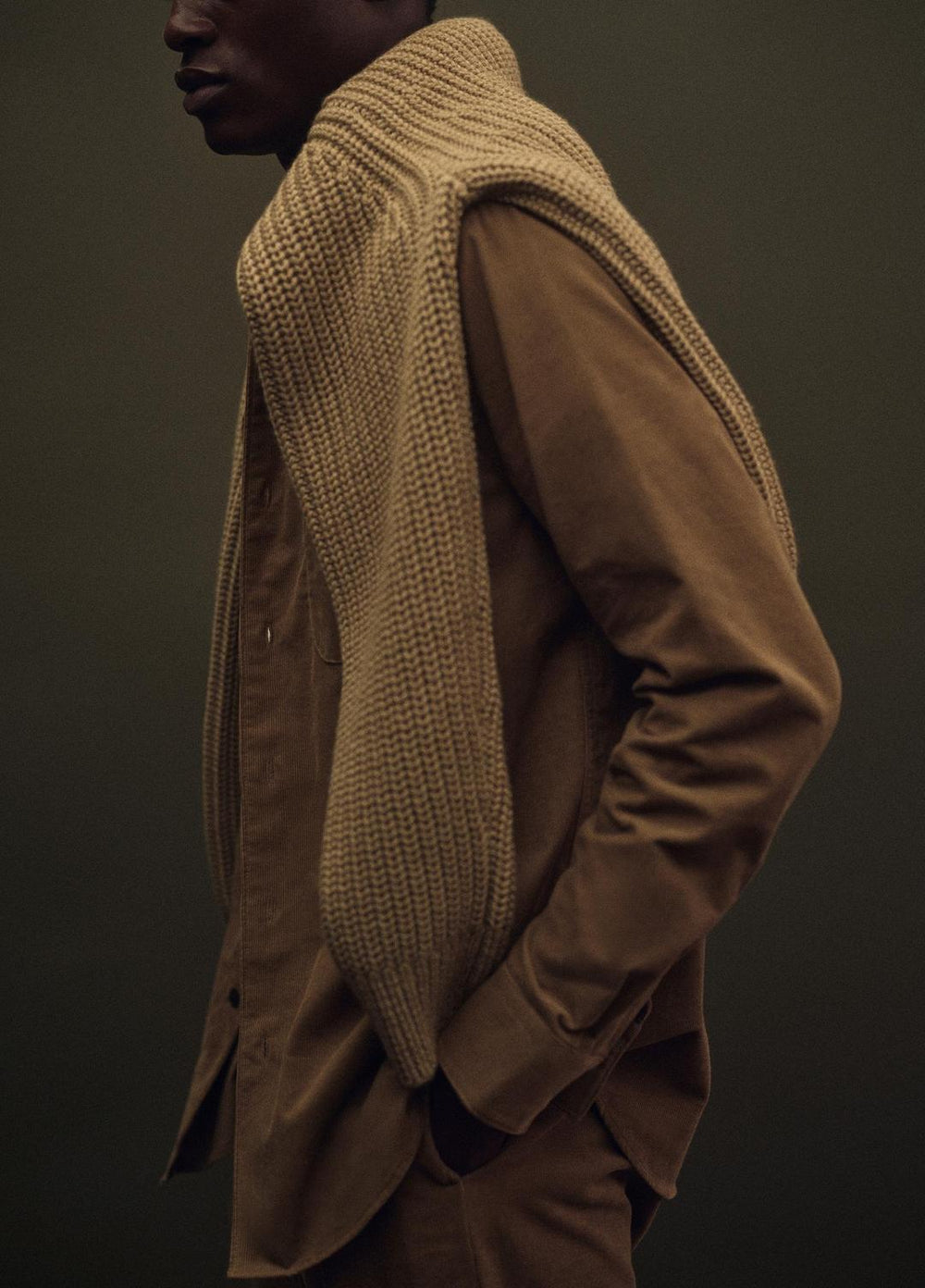 Italian Cotton Corduroy Button-Front Shirt in Long Sleeve | VINCE Men