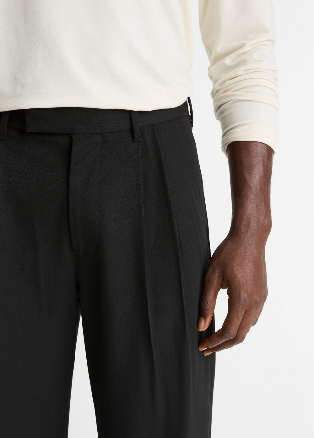 Wool Double-Pleat Suiting Trouser in Trousers | VINCE Men