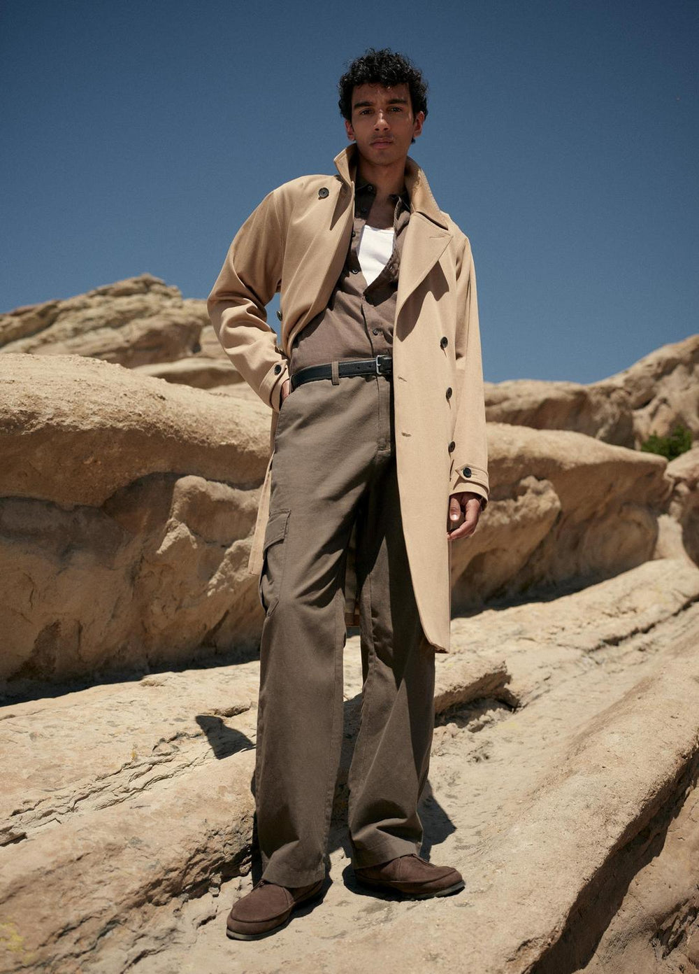 Italian Cotton Double-Breasted Trench Coat in Coats | VINCE Men